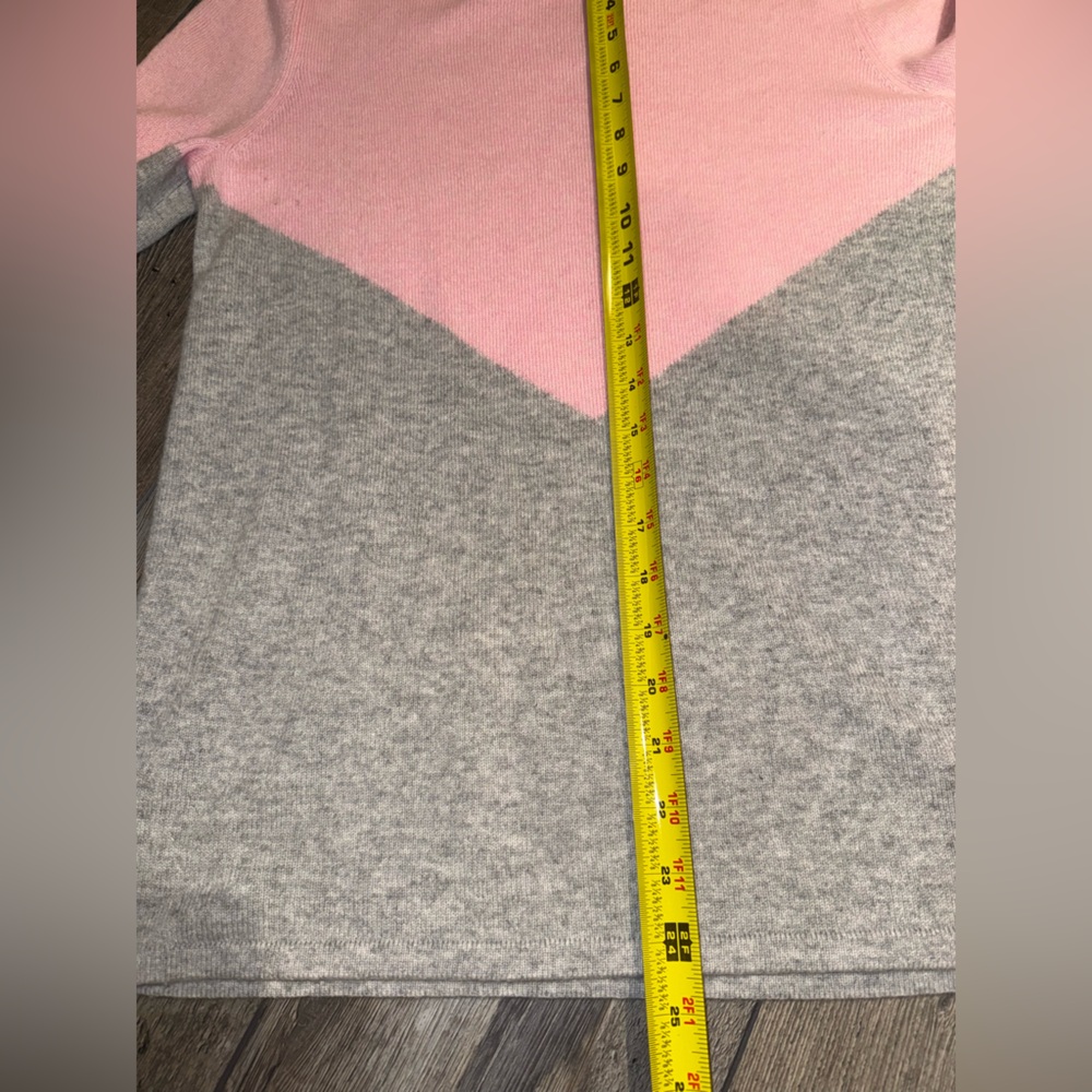 Lilly Pulitzer Colorblock Small Cashmere EUC - Picture 6 of 6